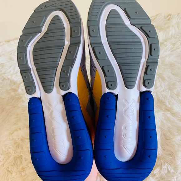 Nike Air Max 270 - Picture 5 of 8